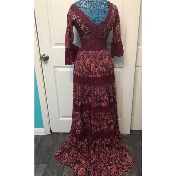 💥PRICE DROP💥 Dulce Maria Maxi Dress - Picture 2 of 7